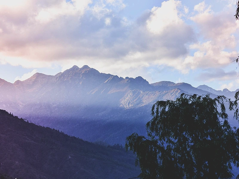 Bhutan Treking Tour Image