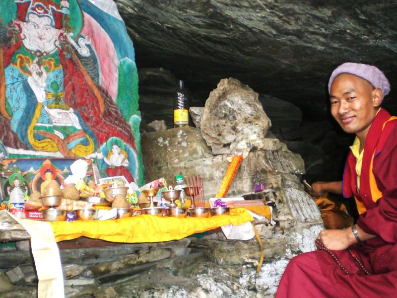 Sikkim holy caves trekking and hiking tour